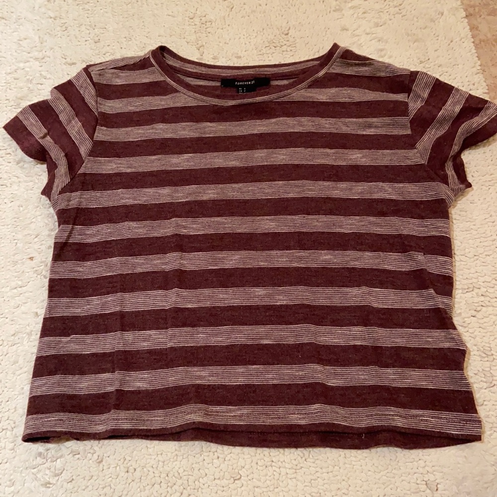 Forever 21 Cropped T-Shirt Size Small